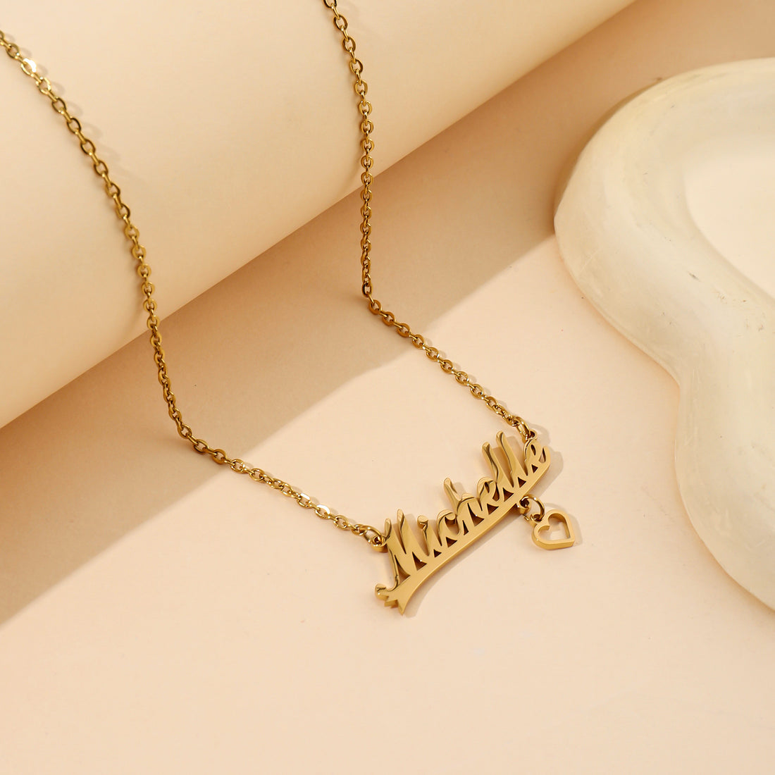 Personalised name necklace with heart pendant – meaningful gift for her