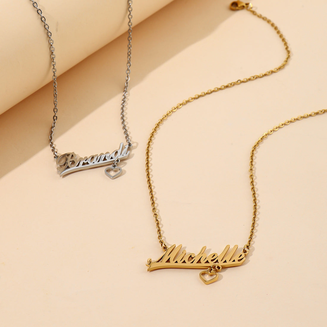 Personalised name necklace with heart pendant – meaningful gift for her