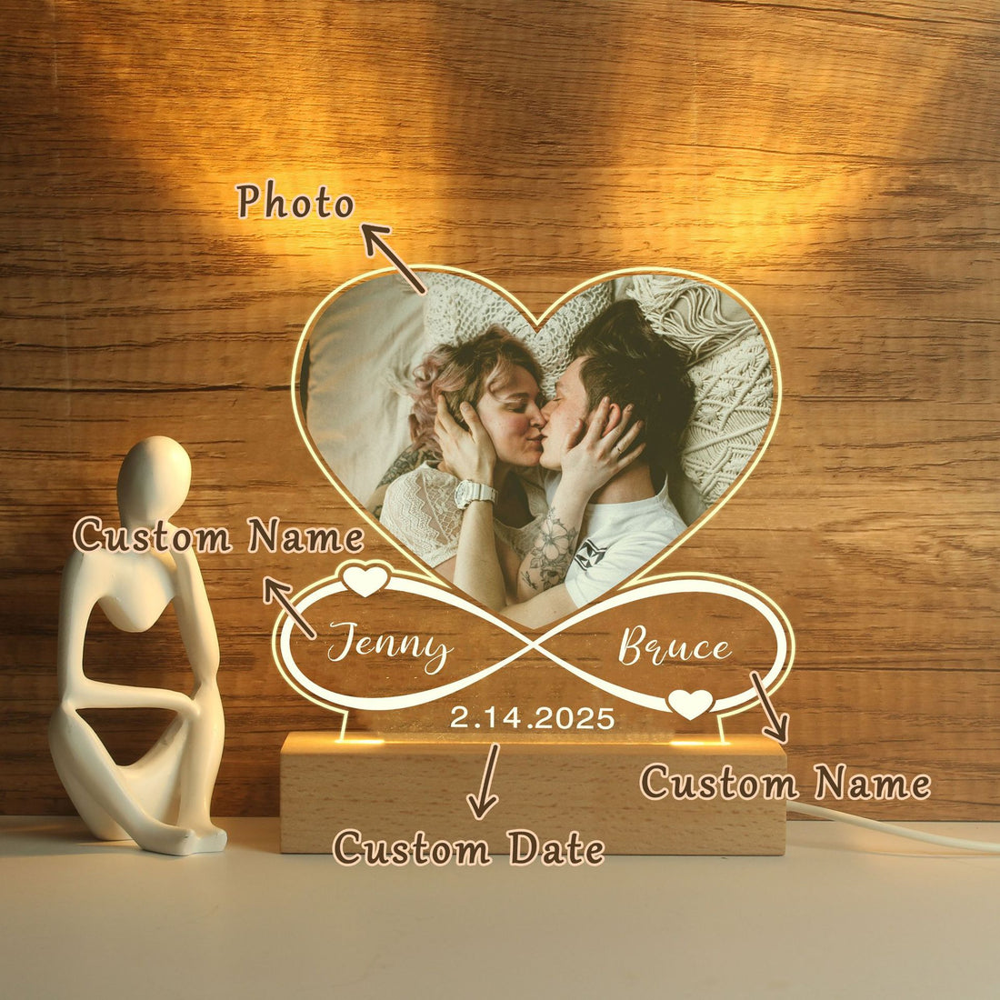 Heart-shaped night light with custom engraved photos – a personalised LED gift for romantic, family or baby moments.